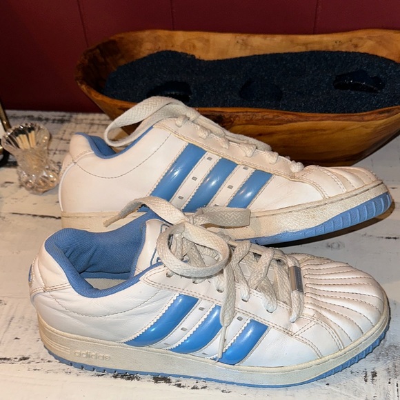 Old-School Adidas - Picture 3 of 5